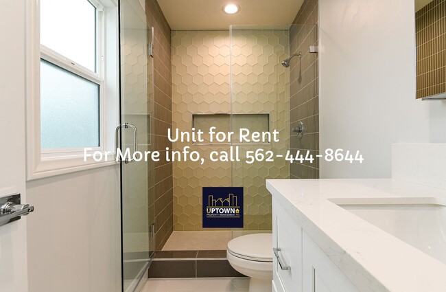 Building Photo - AVAILABLE - July 1 - HOUSE - 3 Bedrooms / 2 Baths - Long Beach