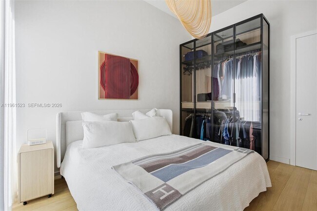 Building Photo - 4701 Meridian Ave