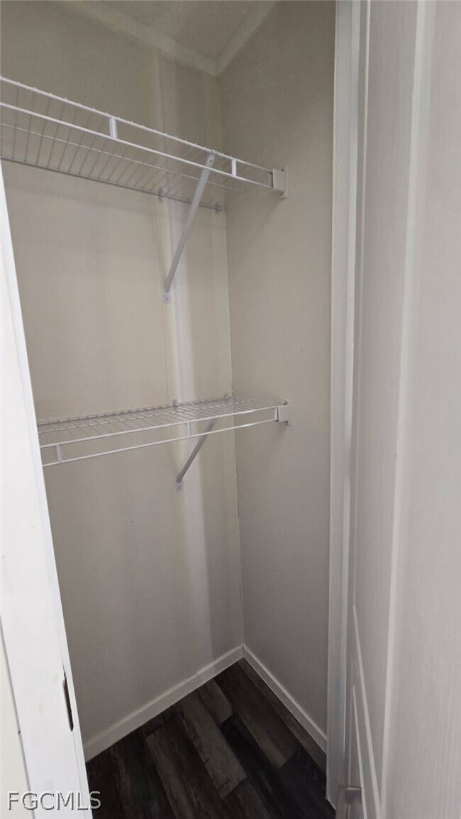 Building Photo - 4850 Pioneer 16th St