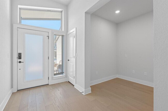Building Photo - 8504 McKamy Dr