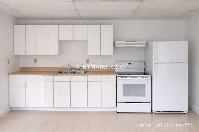 Building Photo - 16 Congress St