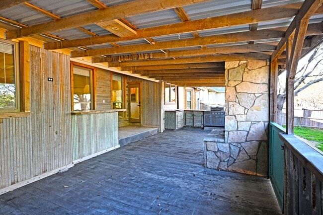 Building Photo - 2223 Sun Chase Blvd