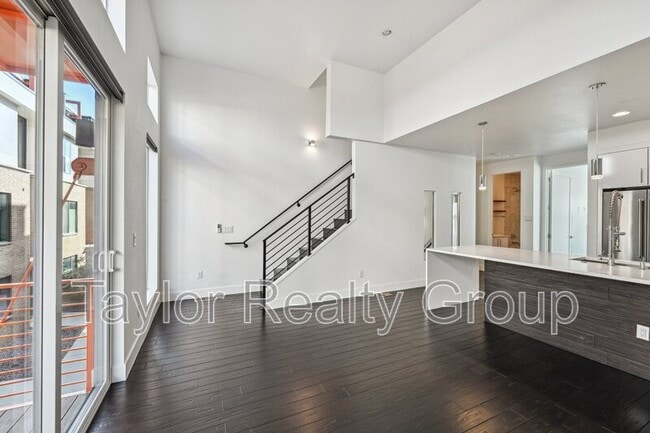 Building Photo - 3032 Wilson Ct