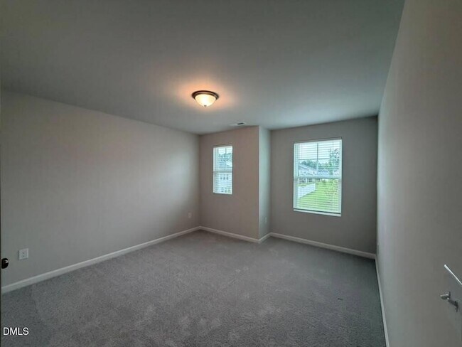 Building Photo - 319 Aster Bloom Ln