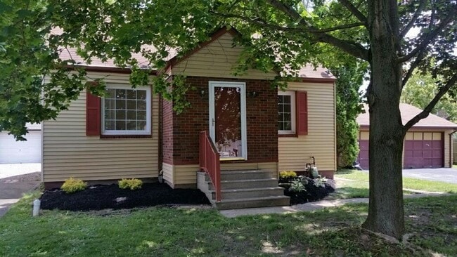Building Photo - 817 Taylor Ave