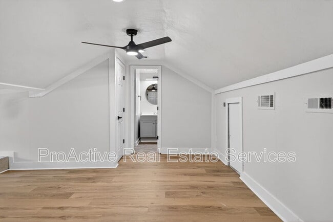 Building Photo - 1316 22nd St