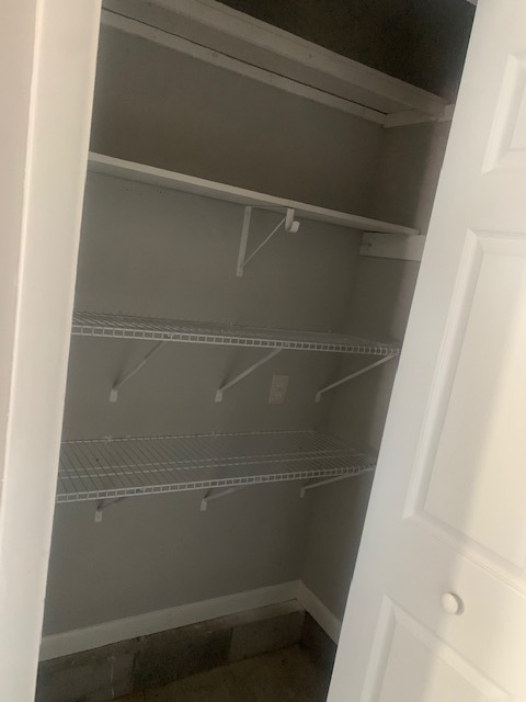 Pantry Shelving - 4224 Kings Ln