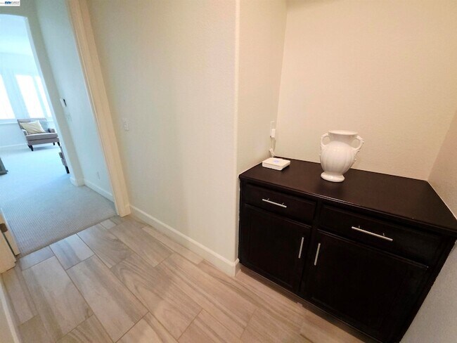 Building Photo - 2488 Remy Cantos Dr