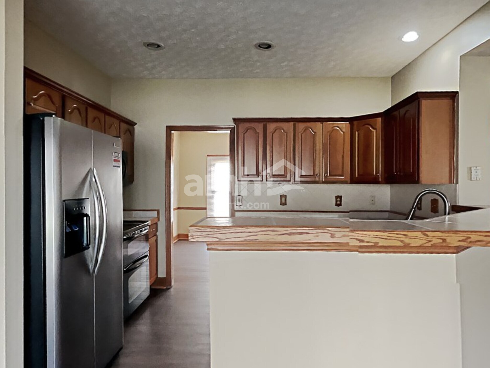 Building Photo - 9186 Pointe Ct