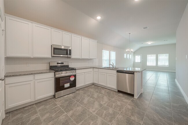 Building Photo - 40712 Guillemont Ln