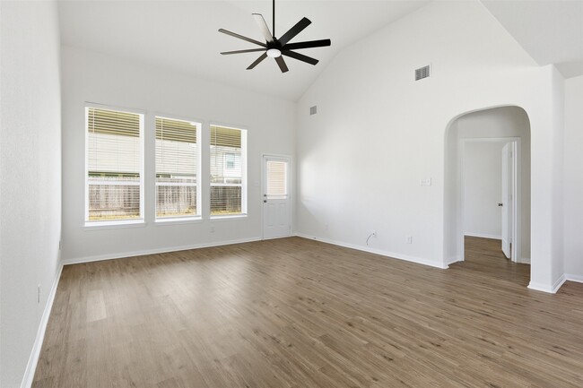 Building Photo - 3503 Cannon Dr
