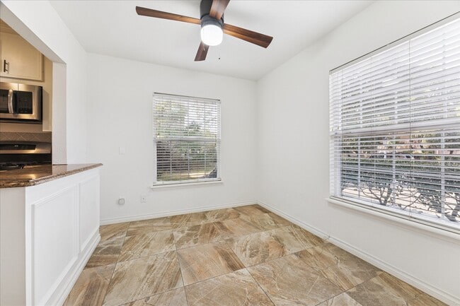 Building Photo - 2301 Dorrington St