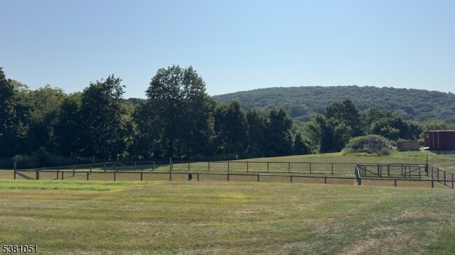 Building Photo - 1714 Spruce Hills Dr
