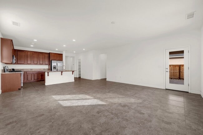 Building Photo - One Story Modern Home in Golden Valley