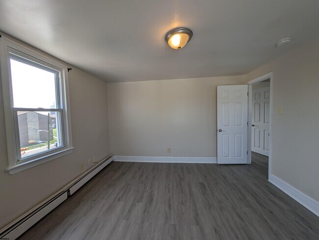 Building Photo - 203 N South Carolina Ave