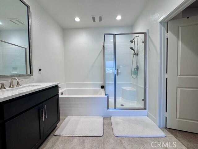 Building Photo - 38572 Rosegate Pl