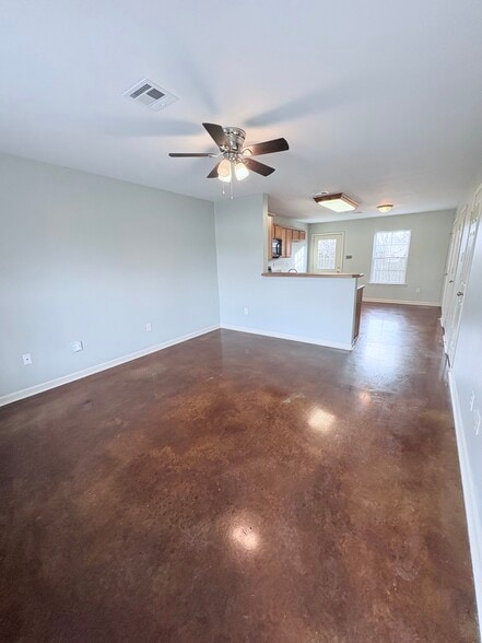 Building Photo - 1522 mclemore st