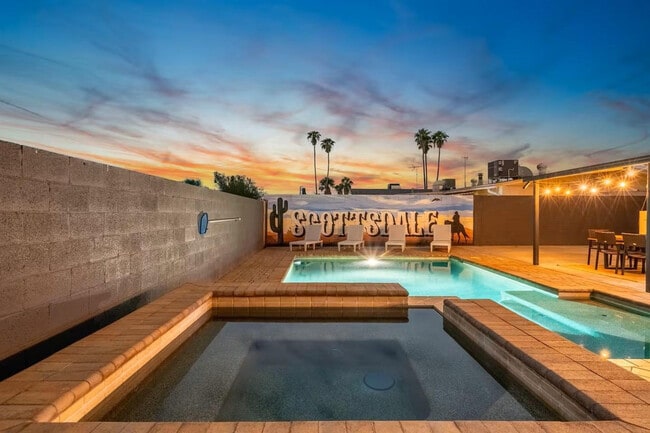 Building Photo - 1233 E Marny Rd