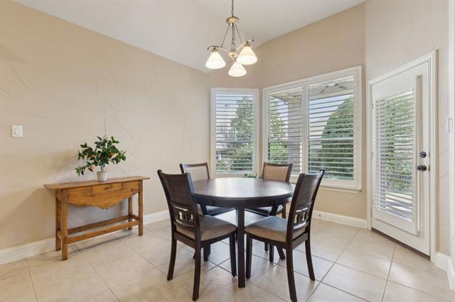 Building Photo - 814 Barton Springs Dr