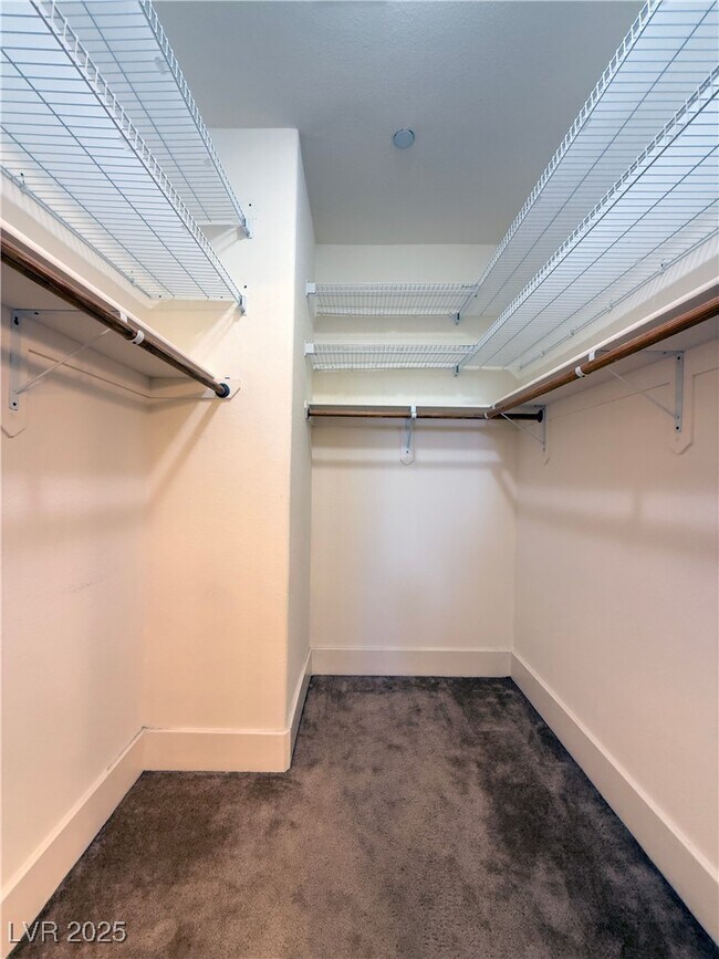 Building Photo - 9050 W Tropicana Ave