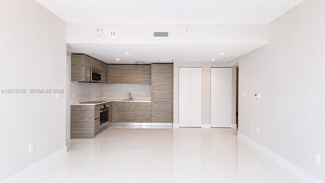 Building Photo - 1300 S Miami Ave