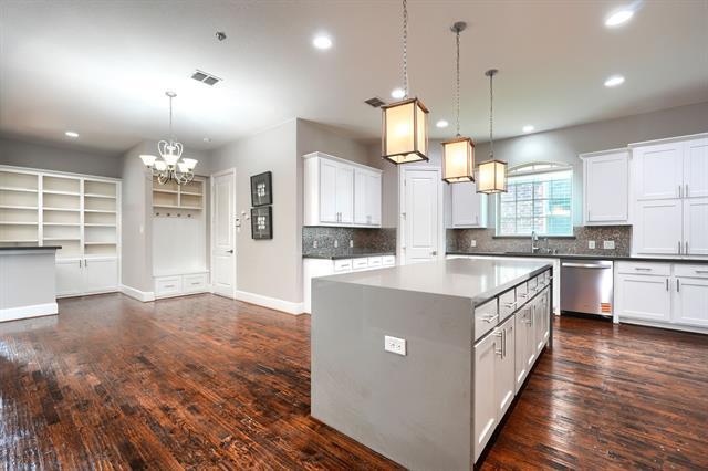 Building Photo - 1208 Damsel Caitlyn Dr
