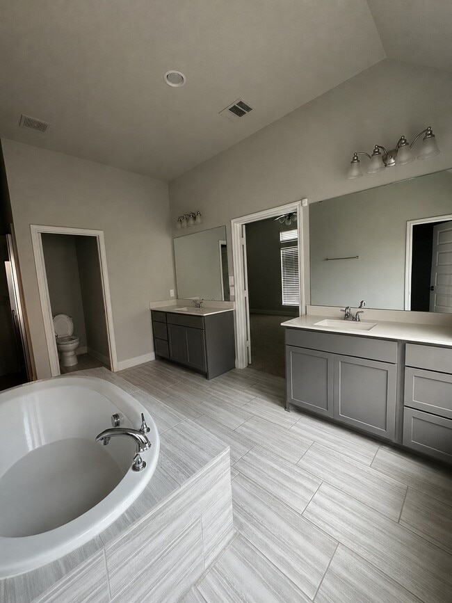 Building Photo - 13603 Nueces Basin Ct