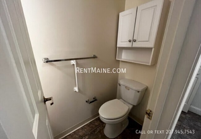 Building Photo - 307 Garland St