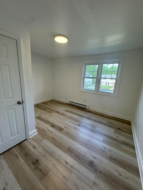 Building Photo - Newly Renovated First-Level Home – Convenient Location & Pet Friendly on Cherrydale Ave.