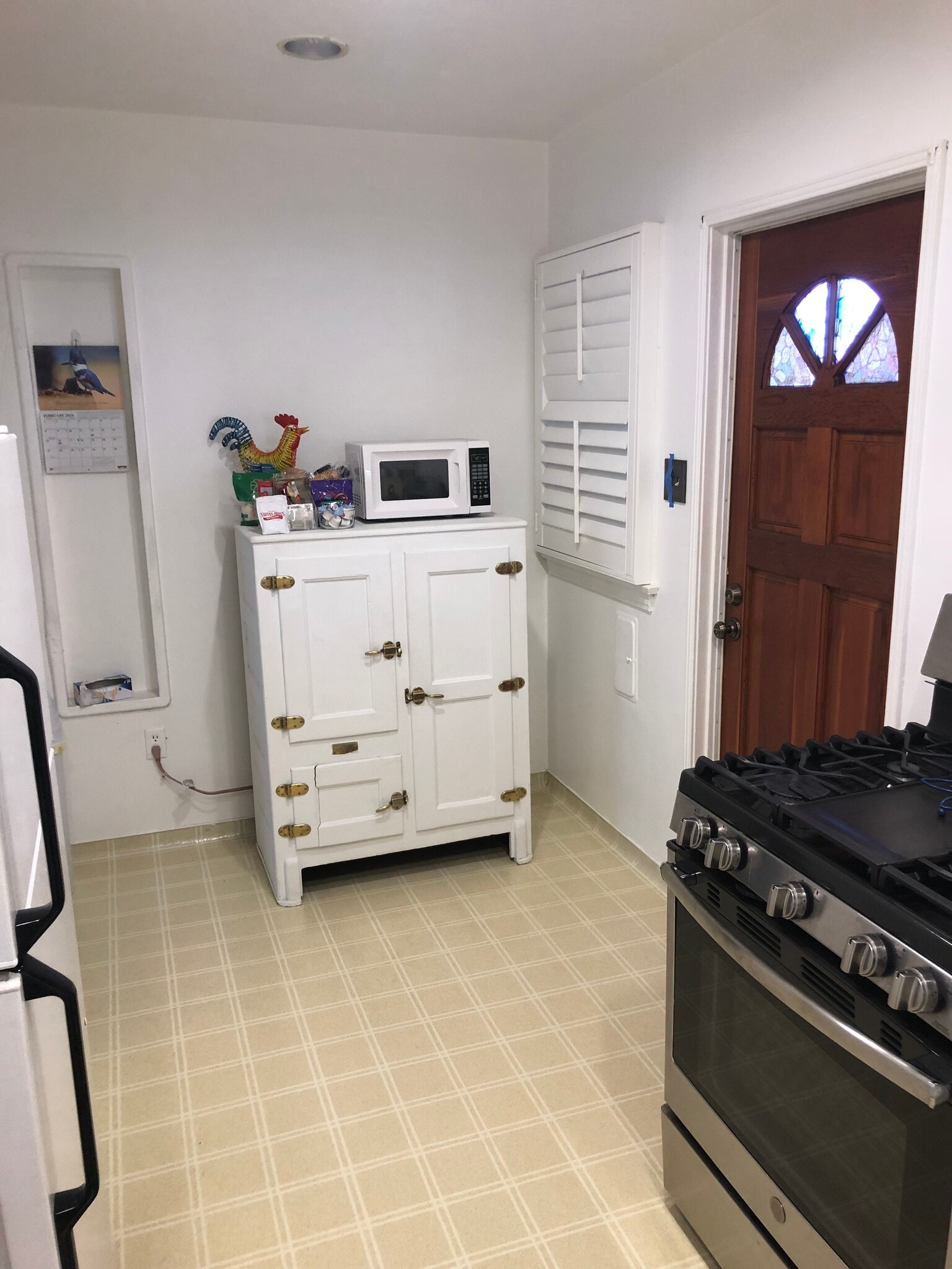 Building Photo - 10802 Howard St