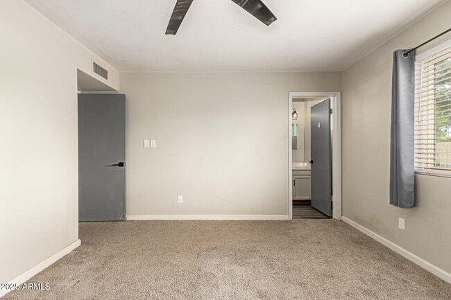 Building Photo - 3713 W Villa Rita Dr