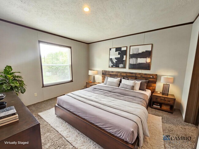 Building Photo - 122 Elm