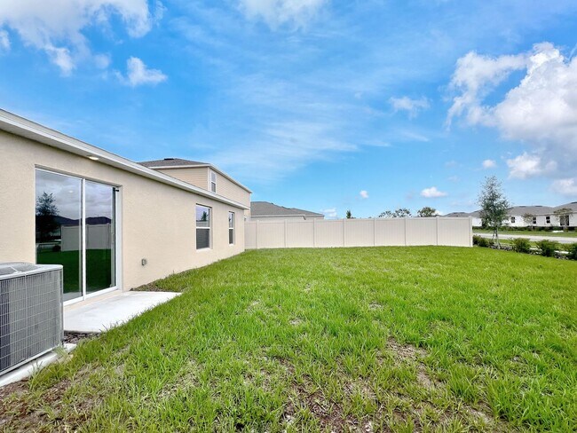 Building Photo - 2240 Crown Rock Blf Dr