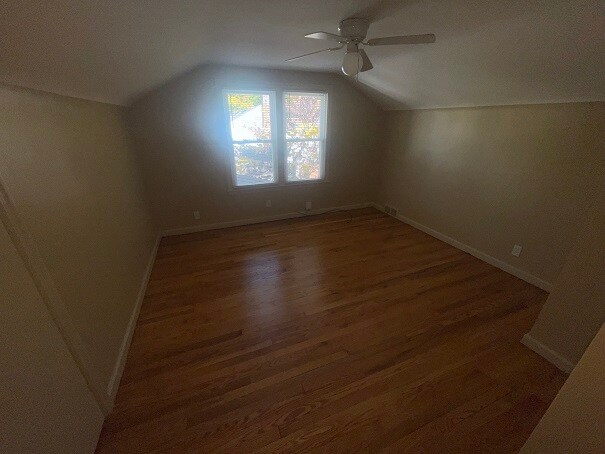 Building Photo - 1431 Margaret Ave SE