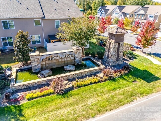 Building Photo - 1412 Bramblewood Dr