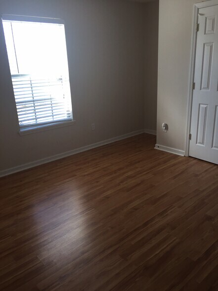 Bedroom - 808 South Edenbridge Way