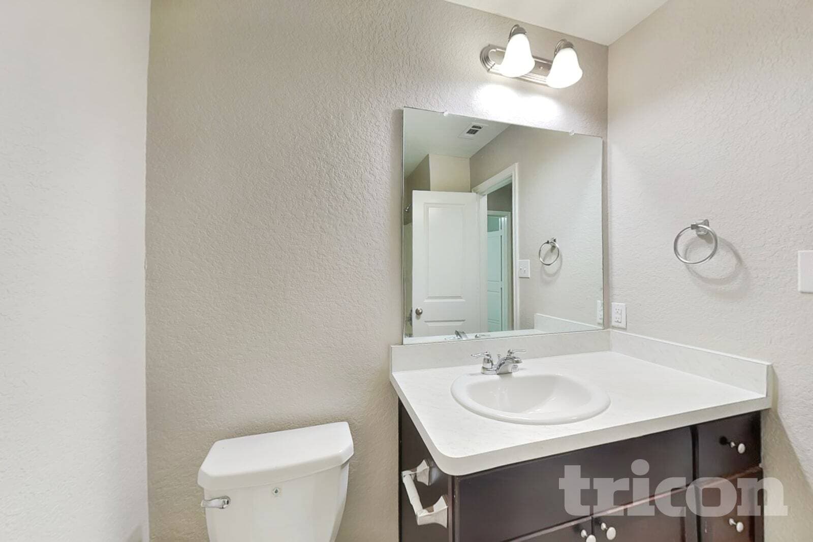 Building Photo - 9736 Marbach Brk