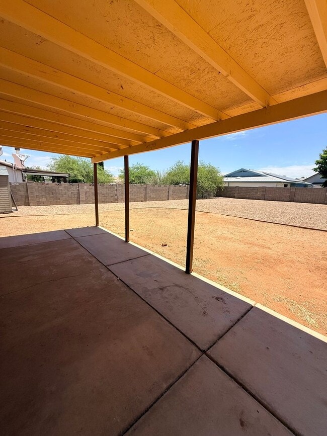 Building Photo - 3700 E Casper Dr