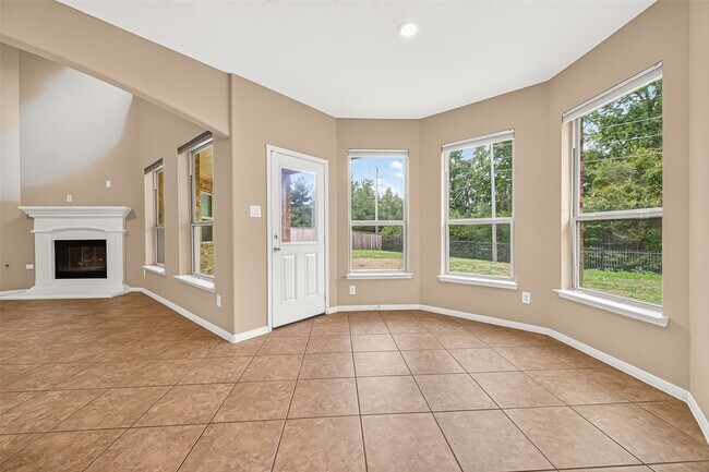 Building Photo - 51 S Greenprint Cir