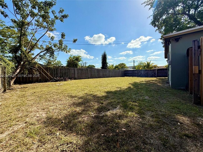 Building Photo - 6290 NW 14th St