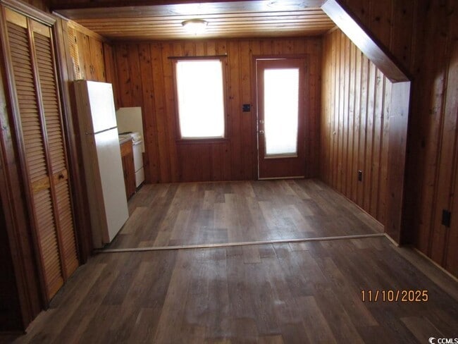 Building Photo - 500 25th Ave S