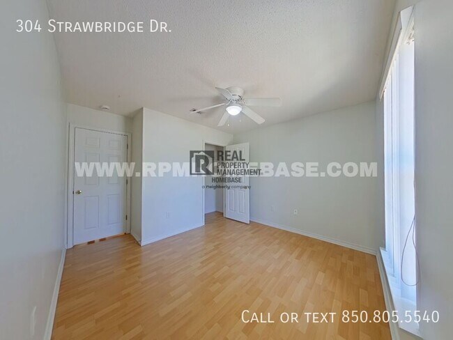 Building Photo - 304 Strawbridge Dr