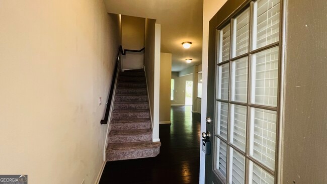 Building Photo - 256 Highland Pointe Cir E