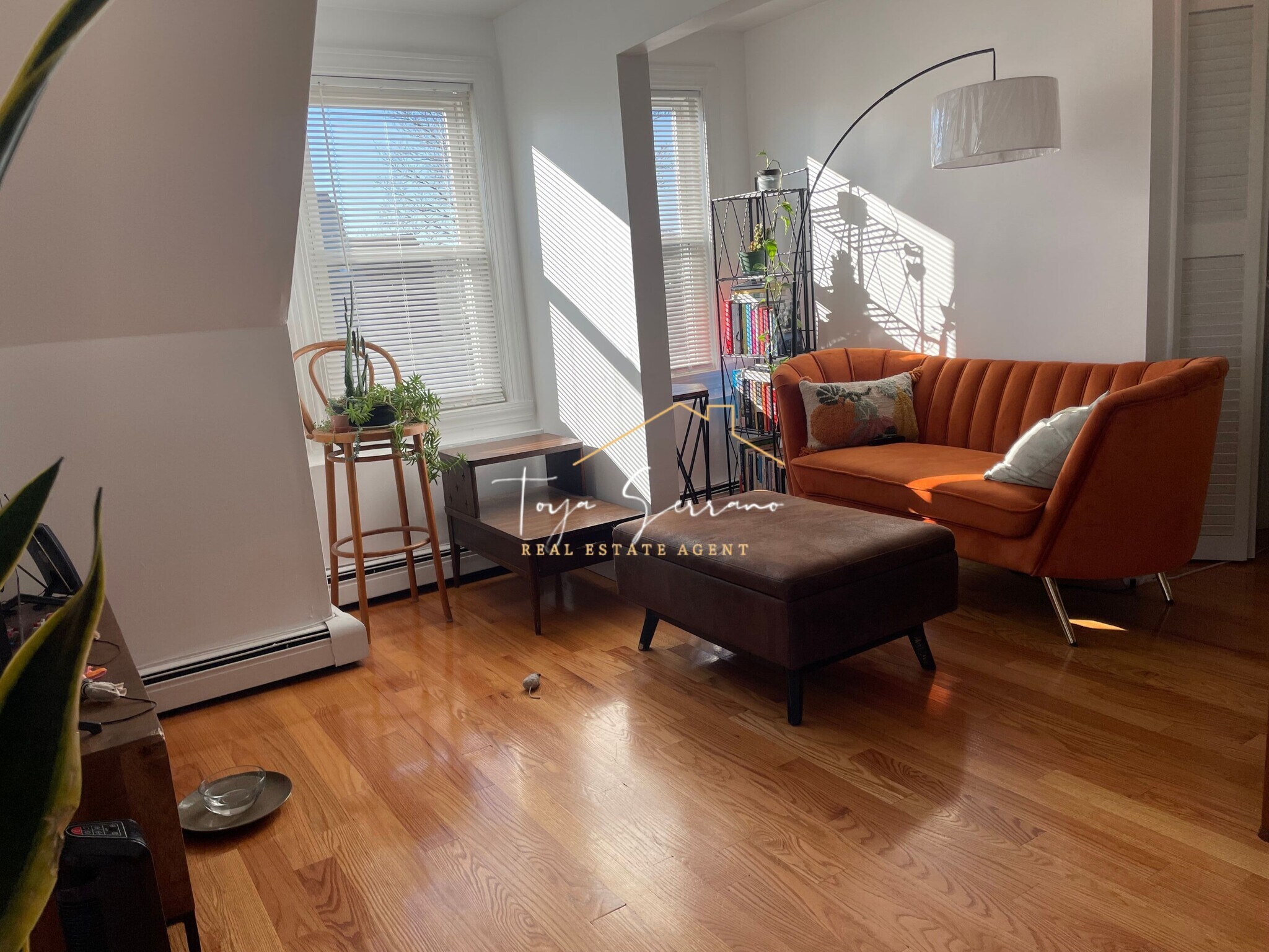 Building Photo - 648 Columbia Rd