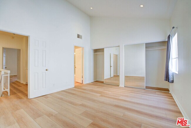 Building Photo - 2405 34th St