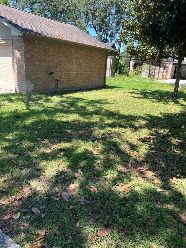 Building Photo - 1603 Chestnut Ridge Rd