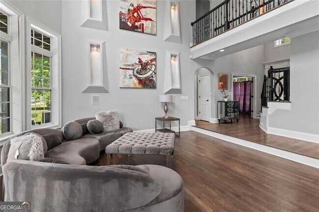 Building Photo - 1599 Gaylor Cir SE