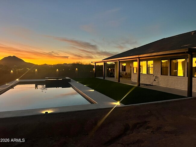 Building Photo - 267 W Amherst St