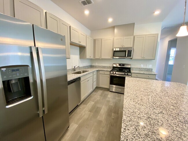 Building Photo - Four Bedroom Home in The Lakes at New Rive...