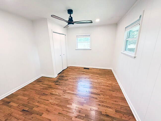 Building Photo - Home for Rent in Benton!